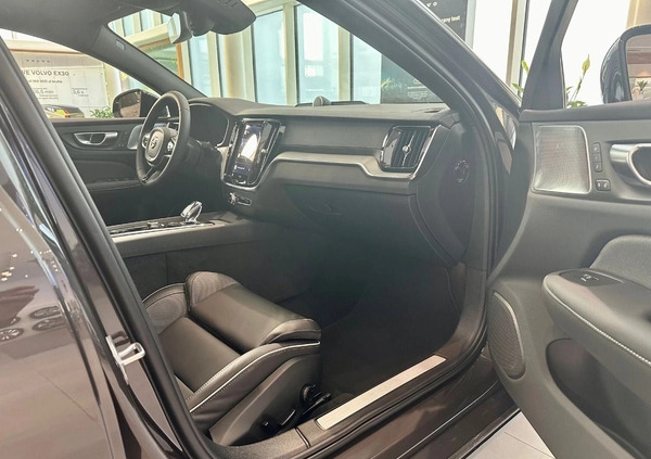 Volvo S60 cena 248500 przebieg: 5, rok produkcji 2024 z Szczecin małe 37